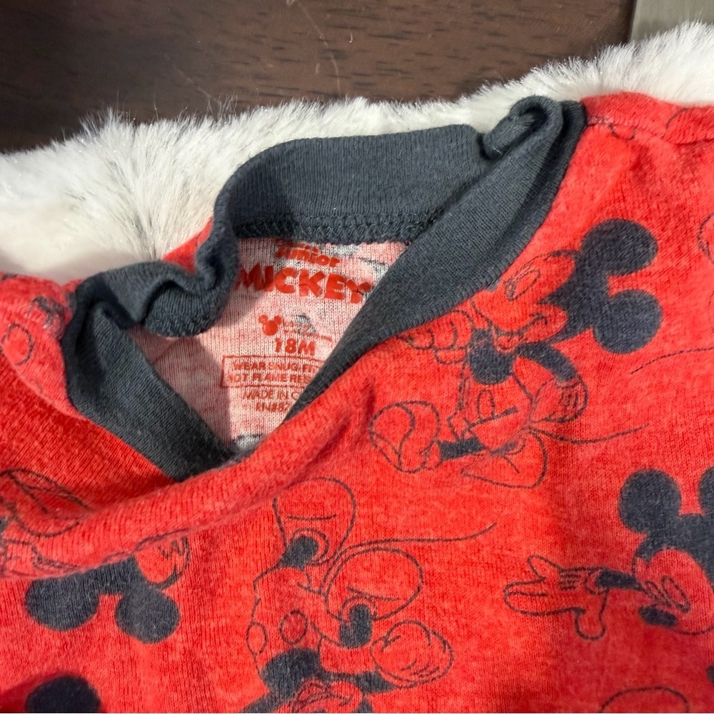 Disney Kids Mickey Mouse Bundle in Red, White, Black & Gray toddler 18m - Picture 3 of 4